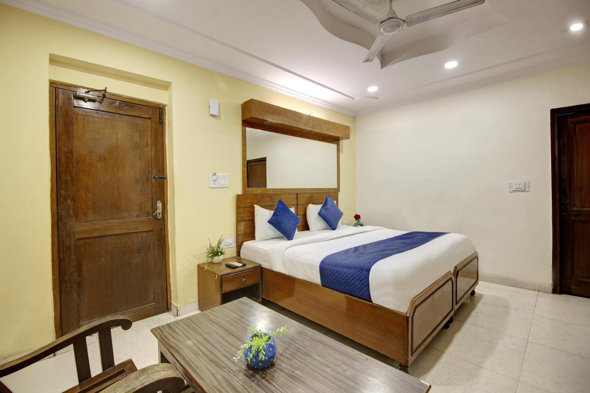 Hotel The Eden Park Noida Exterior foto