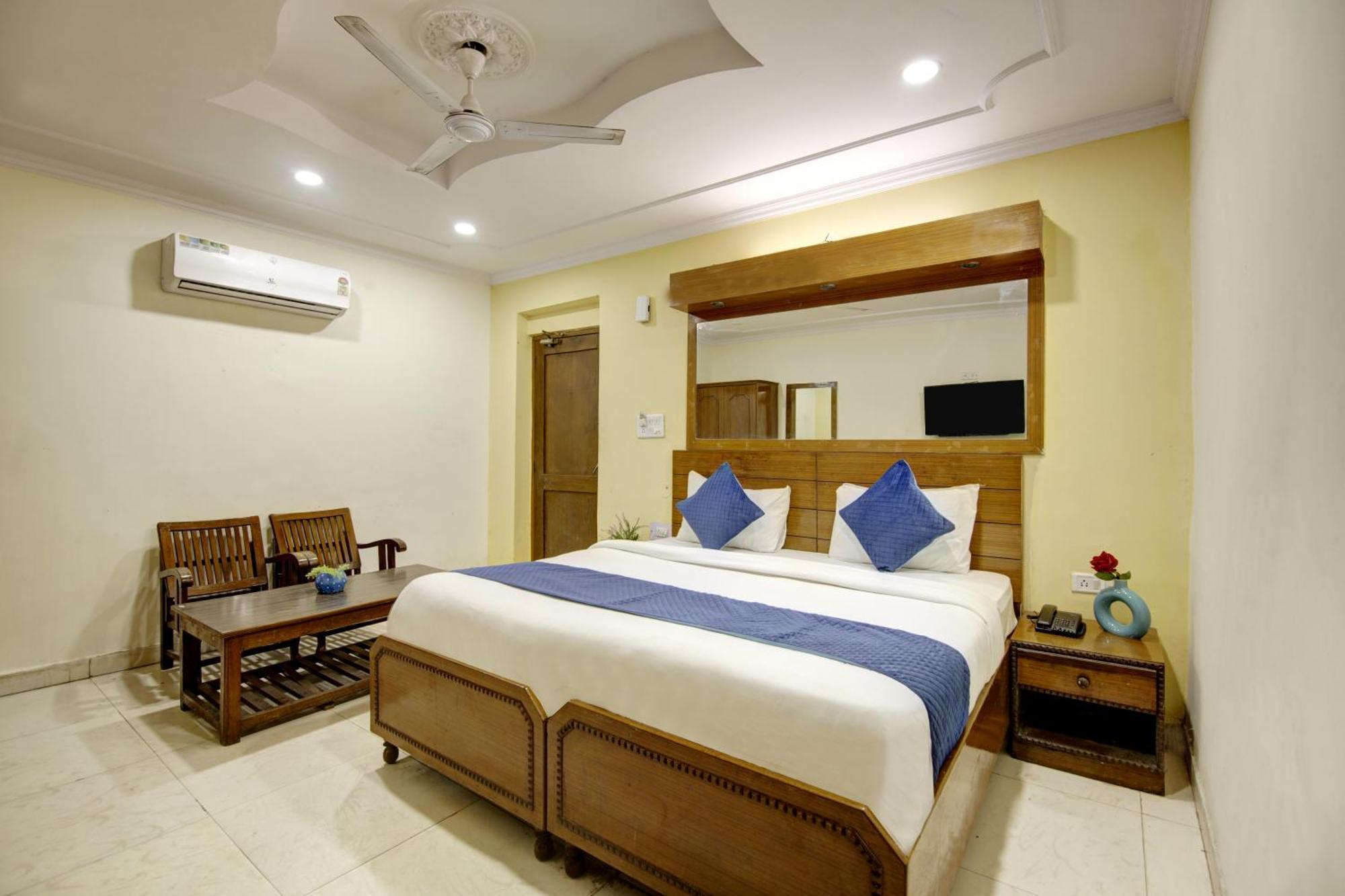 Hotel The Eden Park Noida Exterior foto